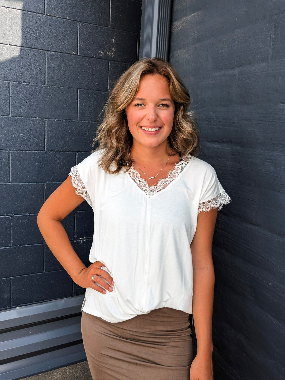 Lace Trim V-Neck Tee - Off White