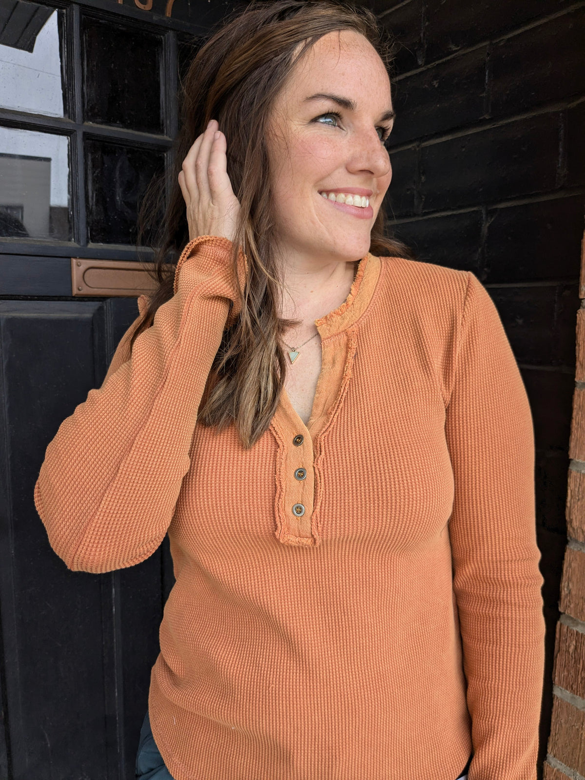 Distress Washed Thermal Henley Top - Rust