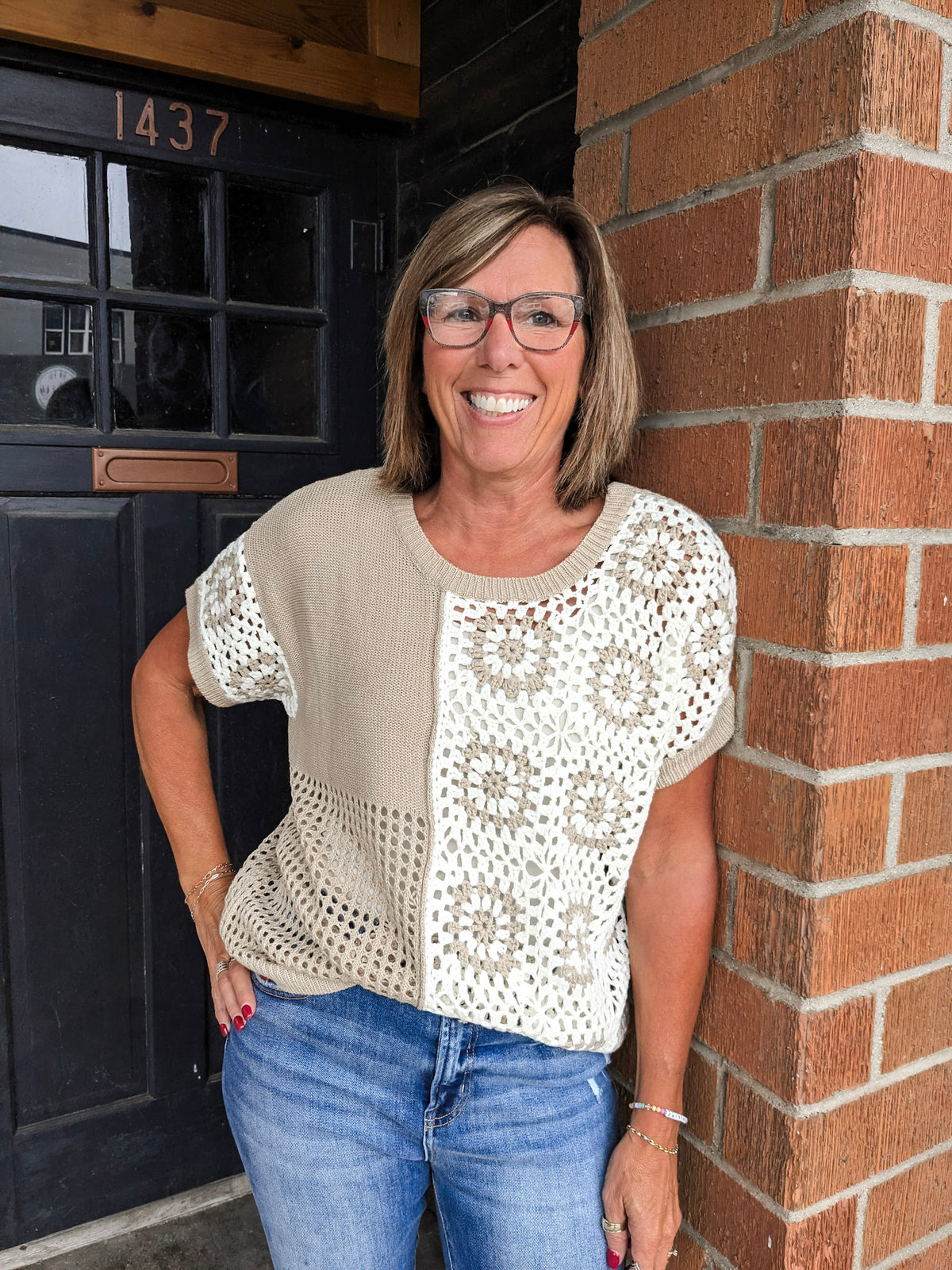 Granny Square Short Sleeve Sweater - Taupe/Ivory